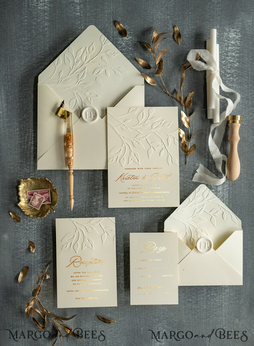 PROBENNEHMESERVICE
 Muster
 Gold Präge-Hochzeitseinladung Muster, handgefertigtes Muster-Set, Elfenbein und Goldfolien-Hochzeitseinladung, Elfenbein Einladungen Muster-Set.