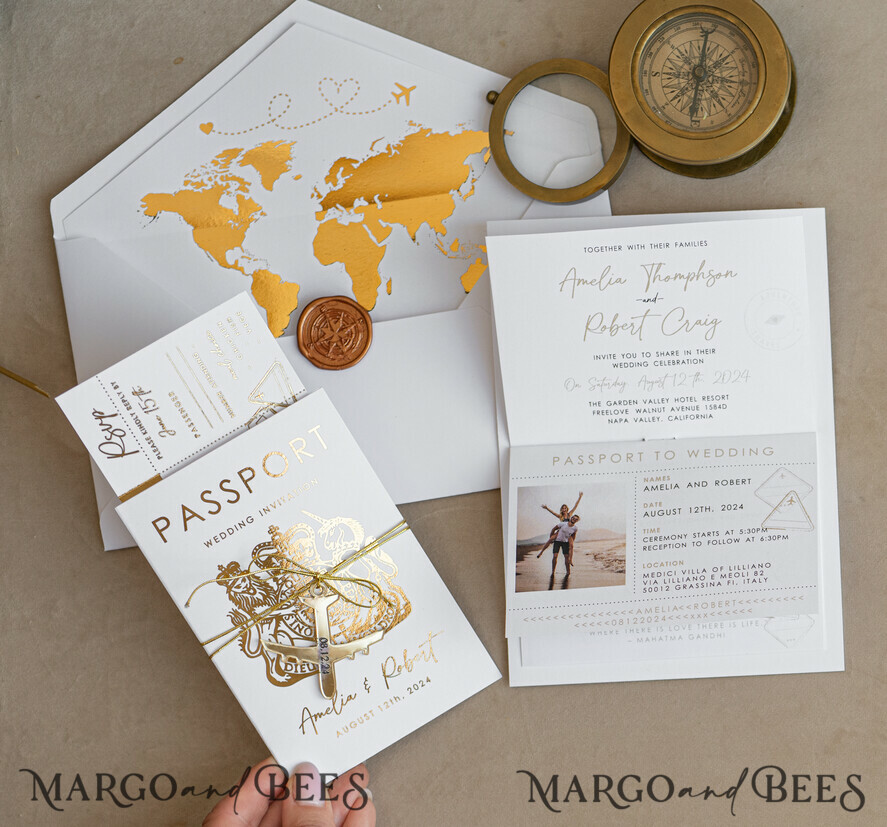 PROBENNEHMESERVICE
 Muster
 Muster, maßgeschneiderte Musterset Weiße Goldene Reisepass Hochzeitsinvitation, Goldene Flugzeug Hochzeitskarten Boarding Pass, Reisepass Hochzeitskarten im Ausland, Destination Hochzeits-Einladungen, Reisekarten Hochzeitsstationery, Boarding Pass Einladungen