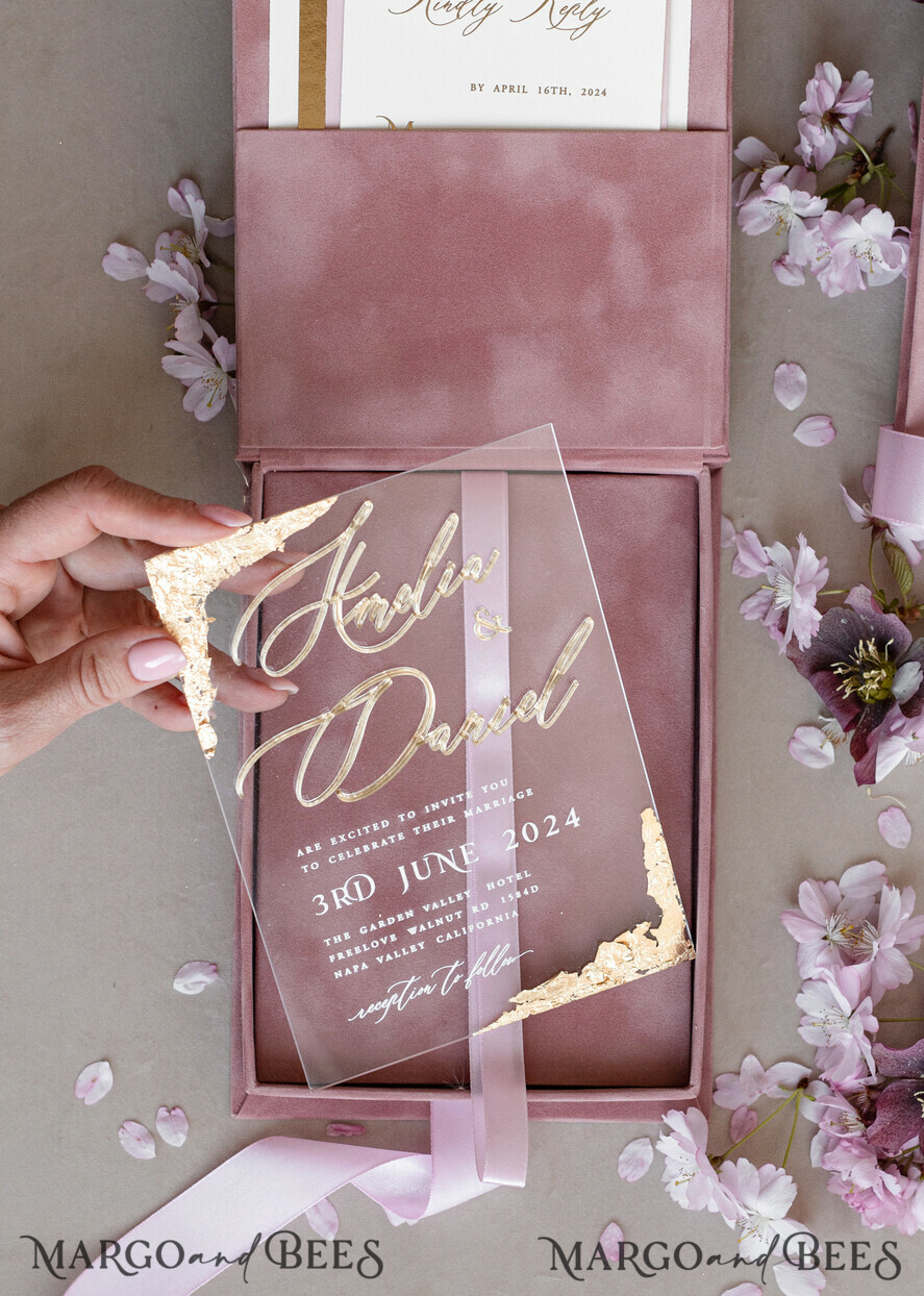 HOCHZEITS EINLADUNGEN Einladungen für VIP/ Boxeinladungen für Eltern Rosafarbene Box-Hochzeitsinvitationen set, 3D goldene Plexi-Hochzeitsinvitation Suite Luxus-Box, elegante Boho-Velours-Hochzeitskarten, maßgeschneiderte goldene Einladungen
