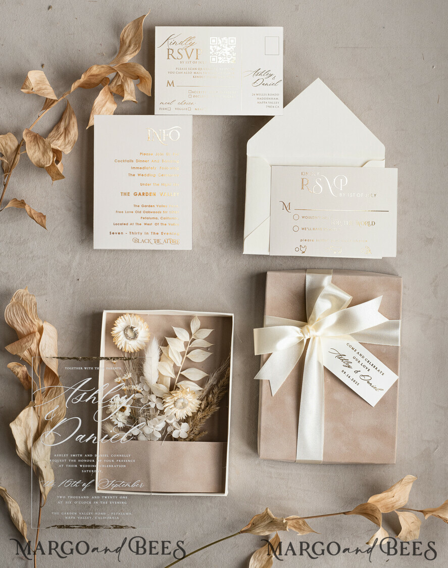 HOCHZEITS EINLADUNGEN Einladungen für VIP/ Boxeinladungen für Eltern Natürliche getrocknete Blumen Hochzeitskarten in Samtbox, Plexi Glamour Box Hochzeits Einladung Suite Luxus, romantische Samt Hochzeitskarten, maßgeschneiderte goldene Einladungen