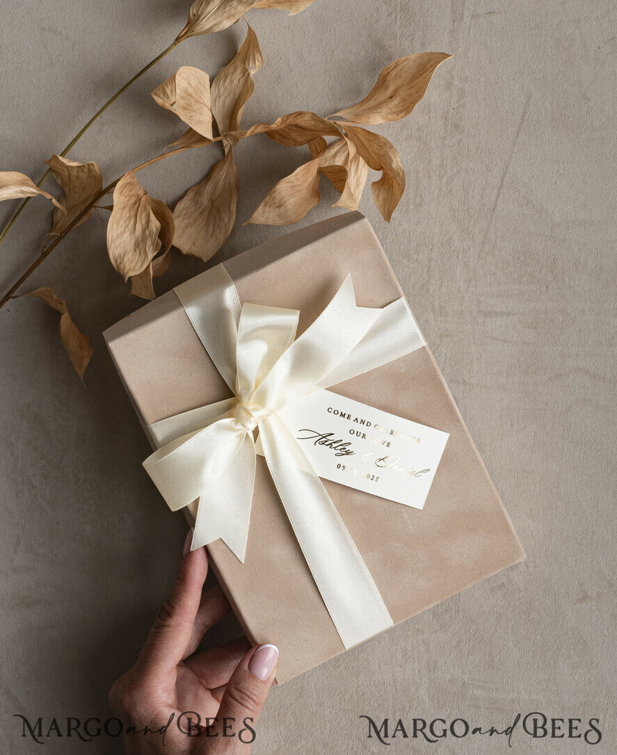 HOCHZEITS EINLADUNGEN Einladungen für VIP/ Boxeinladungen für Eltern Natürliche getrocknete Blumen Hochzeitskarten in Samtbox, Plexi Glamour Box Hochzeits Einladung Suite Luxus, romantische Samt Hochzeitskarten, maßgeschneiderte goldene Einladungen
