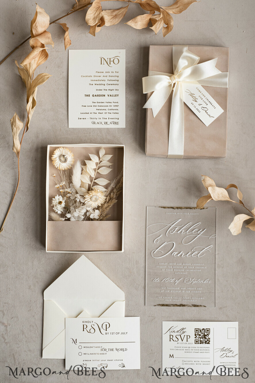 HOCHZEITS EINLADUNGEN Einladungen für VIP/ Boxeinladungen für Eltern Natürliche getrocknete Blumen Hochzeitskarten in Samtbox, Plexi Glamour Box Hochzeits Einladung Suite Luxus, romantische Samt Hochzeitskarten, maßgeschneiderte goldene Einladungen