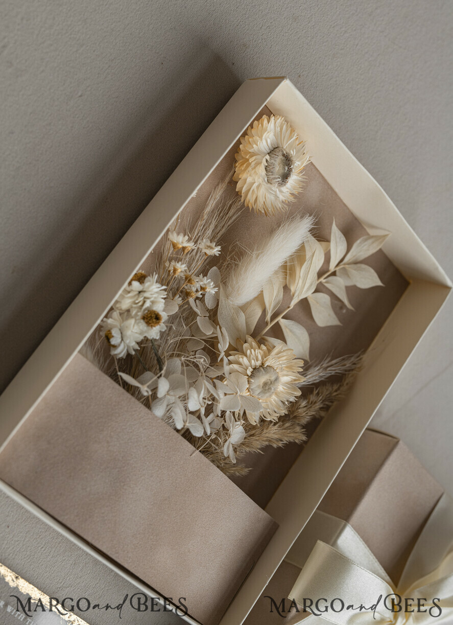 HOCHZEITS EINLADUNGEN Einladungen für VIP/ Boxeinladungen für Eltern Natürliche getrocknete Blumen Hochzeitskarten in Samtbox, Plexi Glamour Box Hochzeits Einladung Suite Luxus, romantische Samt Hochzeitskarten, maßgeschneiderte goldene Einladungen