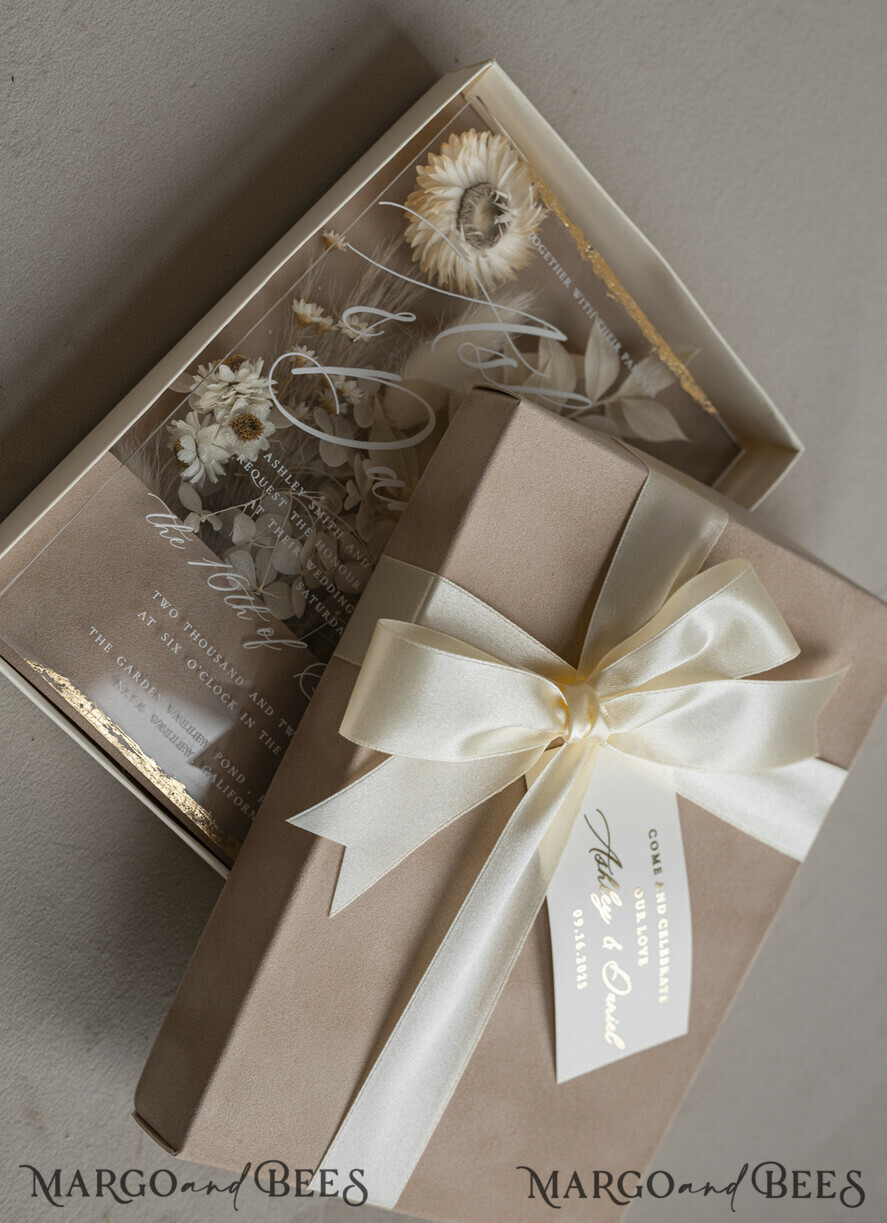 HOCHZEITS EINLADUNGEN Einladungen für VIP/ Boxeinladungen für Eltern Natürliche getrocknete Blumen Hochzeitskarten in Samtbox, Plexi Glamour Box Hochzeits Einladung Suite Luxus, romantische Samt Hochzeitskarten, maßgeschneiderte goldene Einladungen