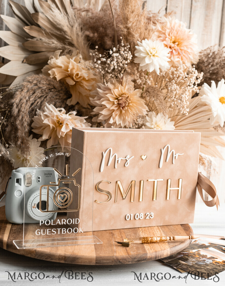 HOCHZEITS-GÄSTEBÜCHER Samtkissen Instax Gästebuch beige Gold personalisiertes Hochzeitsgäste Buch und Bogen Acryl Instax Schild, Samt Erinnerungsfoto Buch und klares Schild Set Herbsthochzeit, Polaroid Samt Gästebuch & Plexi Instax Schild Set