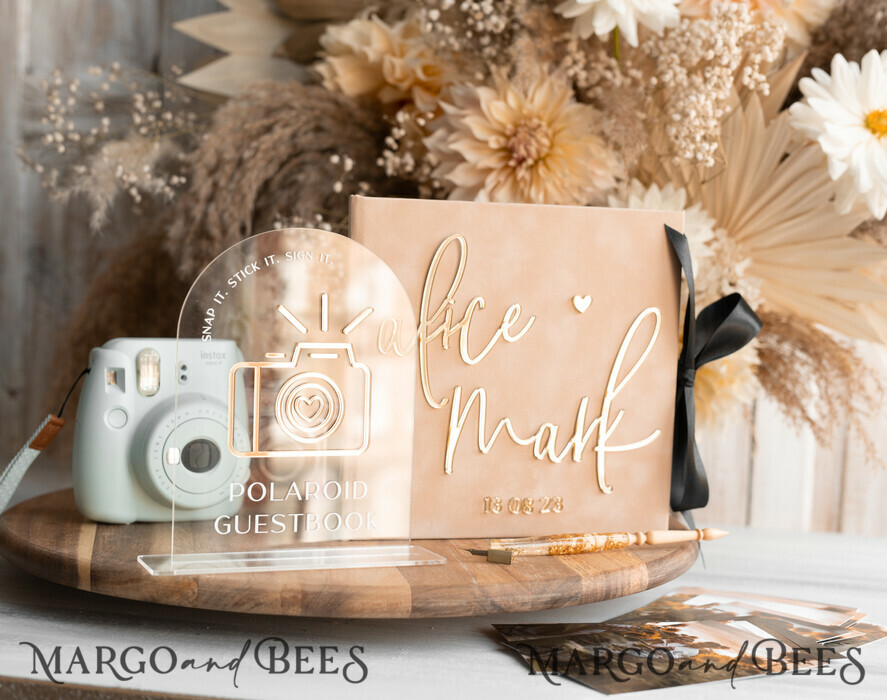 HOCHZEITS-GÄSTEBÜCHER Samtkissen Instax Gästebuch beige Gold personalisiertes Hochzeitsgäste-Buch und Bogen-Acryl Instax-Schild mit schwarzen Seiten, Samt-Erinnerungs-Fotobuch und klares Schild-Set Herbsthochzeit, Polaroid-Velours-Gästebuch & Plexi-Instax-Schild-Set
