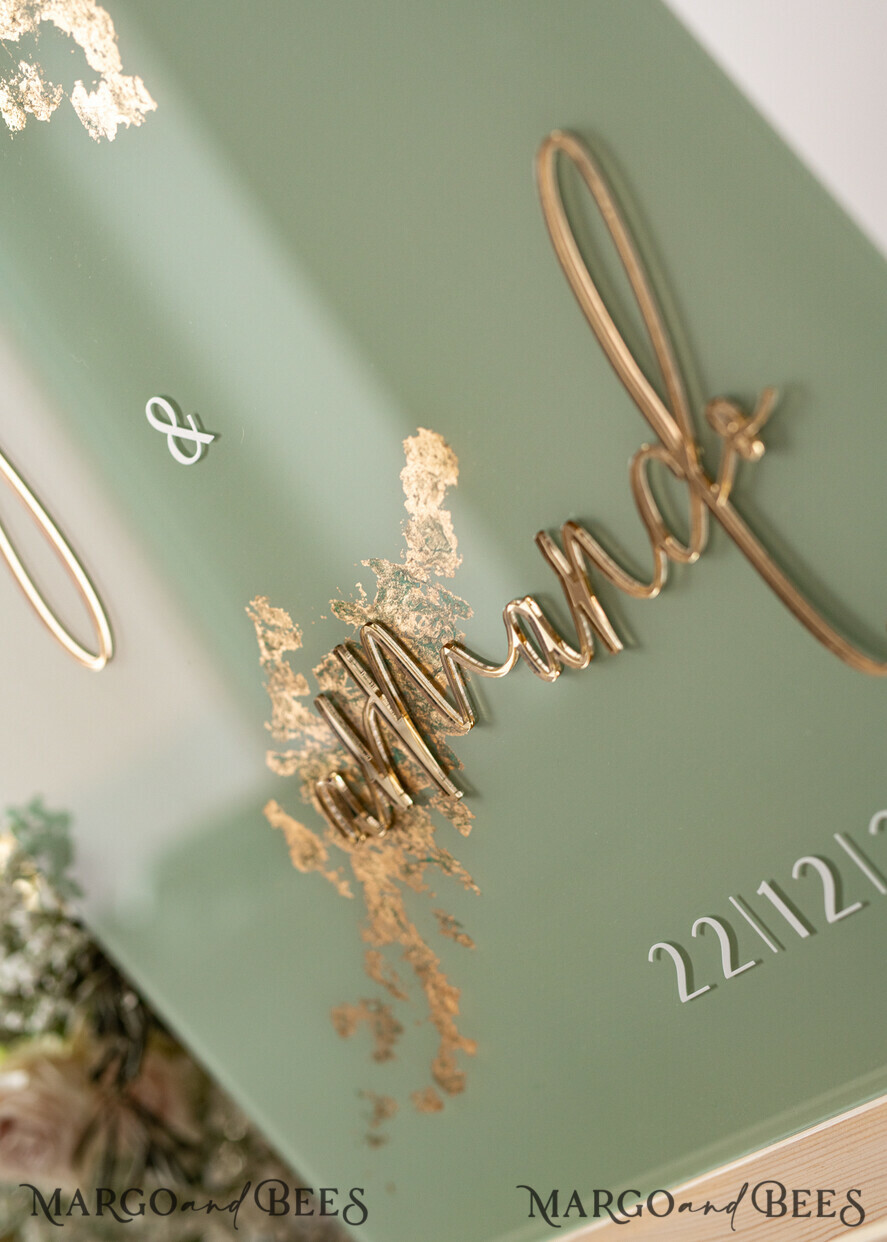 TISCHPLÄNE UND WILLKOMMENSCHILDER FÜR HOCHZEITEN Plexi Gold / Samt Acryl Salbeigrün & Gold Hochzeits-Willkommensschild, bemaltes Acryl- & Gold-Hochzeits-Willkommensschild, Grünpflanzen Gold Plexi Hochzeits-Willkommensschild, Luxushochzeits-Willkommensschild, Toskana Hochzeitsbeschilderung Golden Spiegel Hochzeits-Willkommensschild.