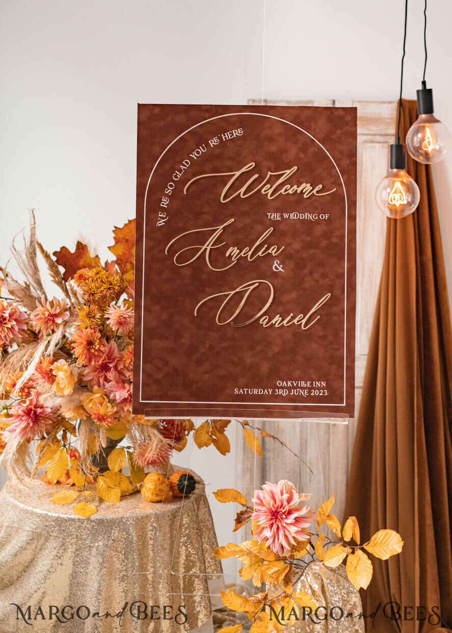 TISCHPLÄNE UND WILLKOMMENSCHILDER FÜR HOCHZEITEN Plexi Gold / Samt Herbsthochzeit Willkommensschild, luxuriöses Samtrosthochzeit Willkommensschild, goldene Hochzeitsdekoration, personalisiertes Rosthochzeitsschild, Hochzeitsempfangset, Herbst Willkommenshochzeitsboard