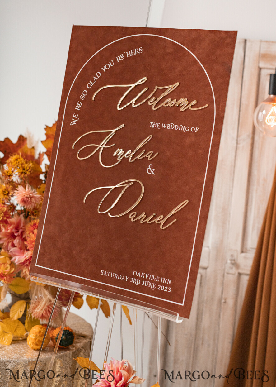 TISCHPLÄNE UND WILLKOMMENSCHILDER FÜR HOCHZEITEN Plexi Gold / Samt Herbsthochzeit Willkommensschild, luxuriöses Samtrosthochzeit Willkommensschild, goldene Hochzeitsdekoration, personalisiertes Rosthochzeitsschild, Hochzeitsempfangset, Herbst Willkommenshochzeitsboard