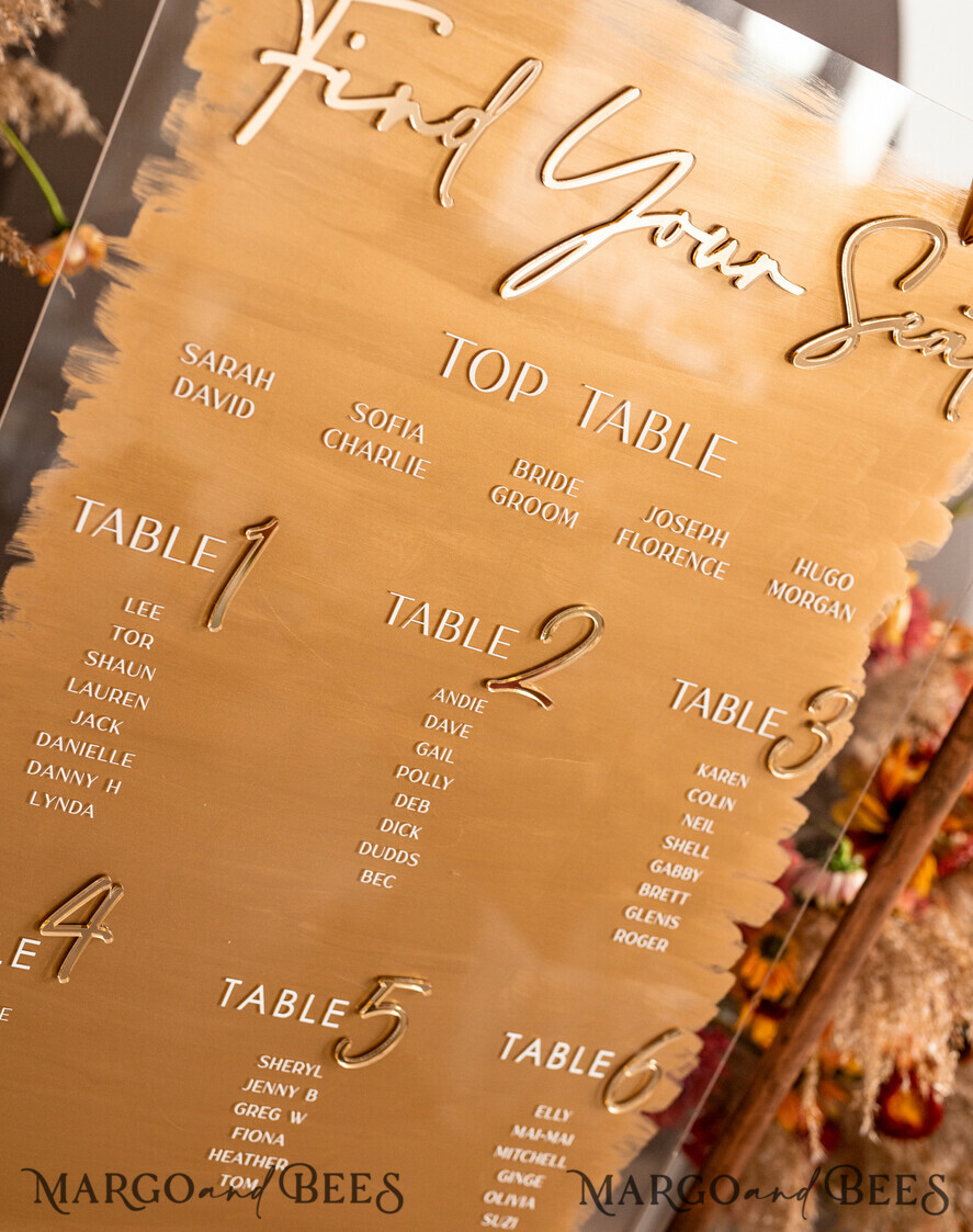 TISCHPLÄNE UND WILLKOMMENSCHILDER FÜR HOCHZEITEN Plexi Gold / Samt beige Samt und Gold Modernes Samt Sitzplan, 3D Elegantes Finde deinen Platz - Sitzplan, Luxus Hochzeittischplan, Hochzeitsdekoration mit goldenen Buchstaben - Goldenes Empfangsschild - Individuelles Zeremonieschild