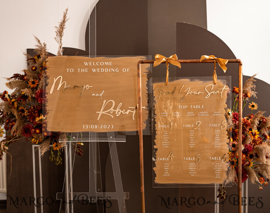 TISCHPLÄNE UND WILLKOMMENSCHILDER FÜR HOCHZEITEN Plexi Gold / Samt beige Samt und Gold Modernes Samt Sitzplan, 3D Elegantes Finde deinen Platz - Sitzplan, Luxus Hochzeittischplan, Hochzeitsdekoration mit goldenen Buchstaben - Goldenes Empfangsschild - Individuelles Zeremonieschild