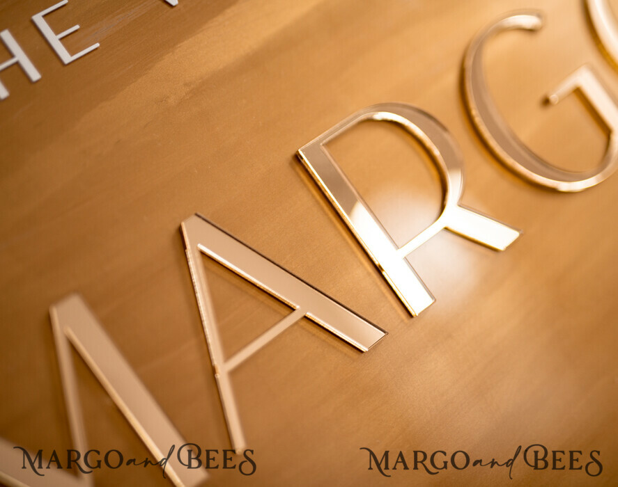 TISCHPLÄNE UND WILLKOMMENSCHILDER FÜR HOCHZEITEN Plexi Gold / Samt Luxus Klar und Gold Hochzeit Willkommensschild, Goldene Hochzeitsdekoration, Personalisierte Hochzeitsanzeige, Hochzeitsboard, Willkommen Hochzeitsboard