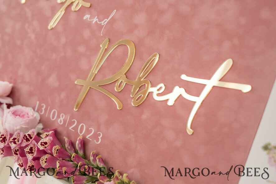TISCHPLÄNE UND WILLKOMMENSCHILDER FÜR HOCHZEITEN Plexi Gold / Samt Luxuriöses Samt Blush-Pink Hochzeits-Willkommensschild, goldene Hochzeitsdekoration, personalisiertes Hochzeitszeichen, Hochzeitsgeschenk, Willkommens-Hochzeitsboard BpPXSet