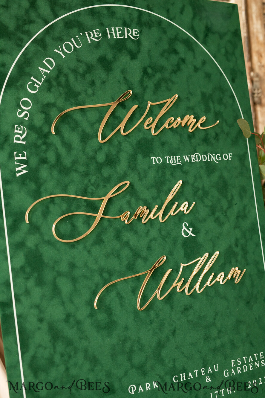 TISCHPLÄNE UND WILLKOMMENSCHILDER FÜR HOCHZEITEN Plexi Gold / Samt Luxus Samt Grünes Hochzeits-Willkommensschild, Goldene Hochzeitsdekoration, Personalisierte Hochzeitsbeschilderung, Hochzeitsgeschenk, Willkommenshochzeitsboard, GV
