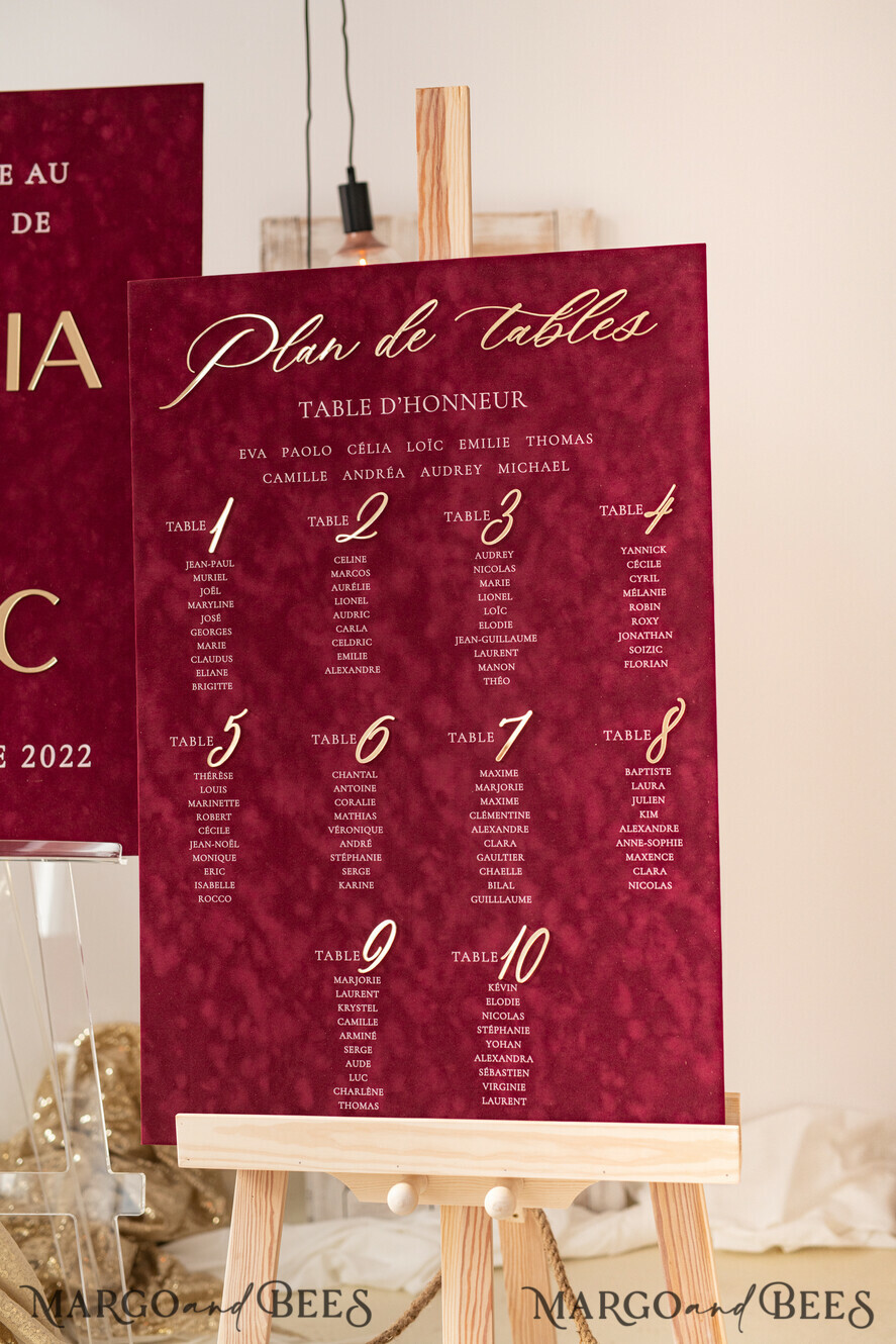 TISCHPLÄNE UND WILLKOMMENSCHILDER FÜR HOCHZEITEN Plexi Gold / Samt Burgunder Hochzeitstischplan, Kastanienbraunes Samt- und Goldmodernes Sitzdiagramm, 3D Elegantes Finde Deinen Platz Sitzplan, Luxuriöser Hochzeitstischplan, Hochzeitsdekoration mit goldenen Buchstaben Marsala Goldene Empfangsbeschilderung Rotes individuelles Zeremonieschild.