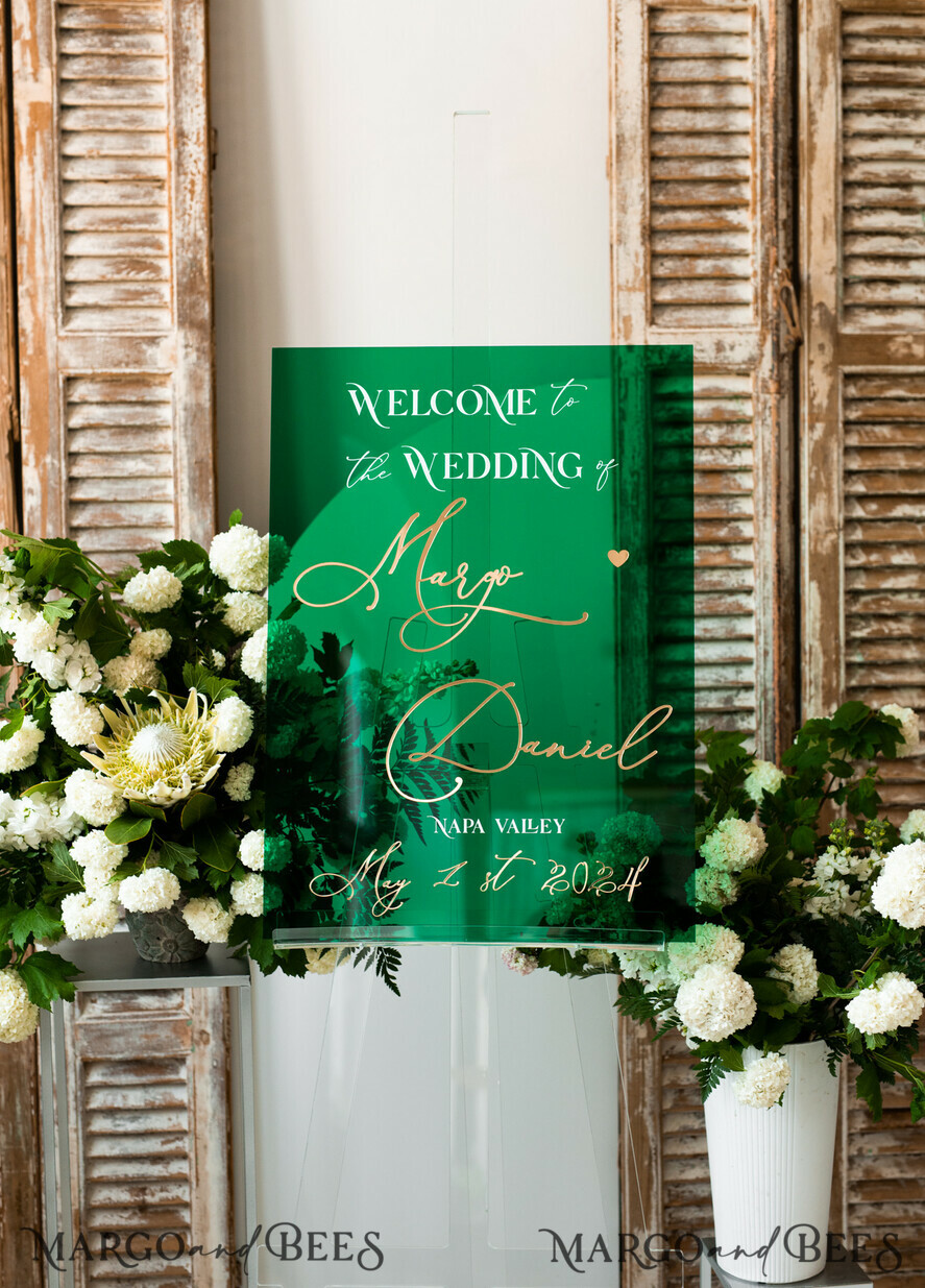 TISCHPLÄNE UND WILLKOMMENSCHILDER FÜR HOCHZEITEN Plexi Gold / Samt Luxus Grünes und Goldenes Hochzeits Willkommen-Schild, Smaragdgrünes Acryl Hochzeitsdekor, Personalisierte Hochzeitsschilder, Hochzeitsboard, Willkommen Hochzeitsboard