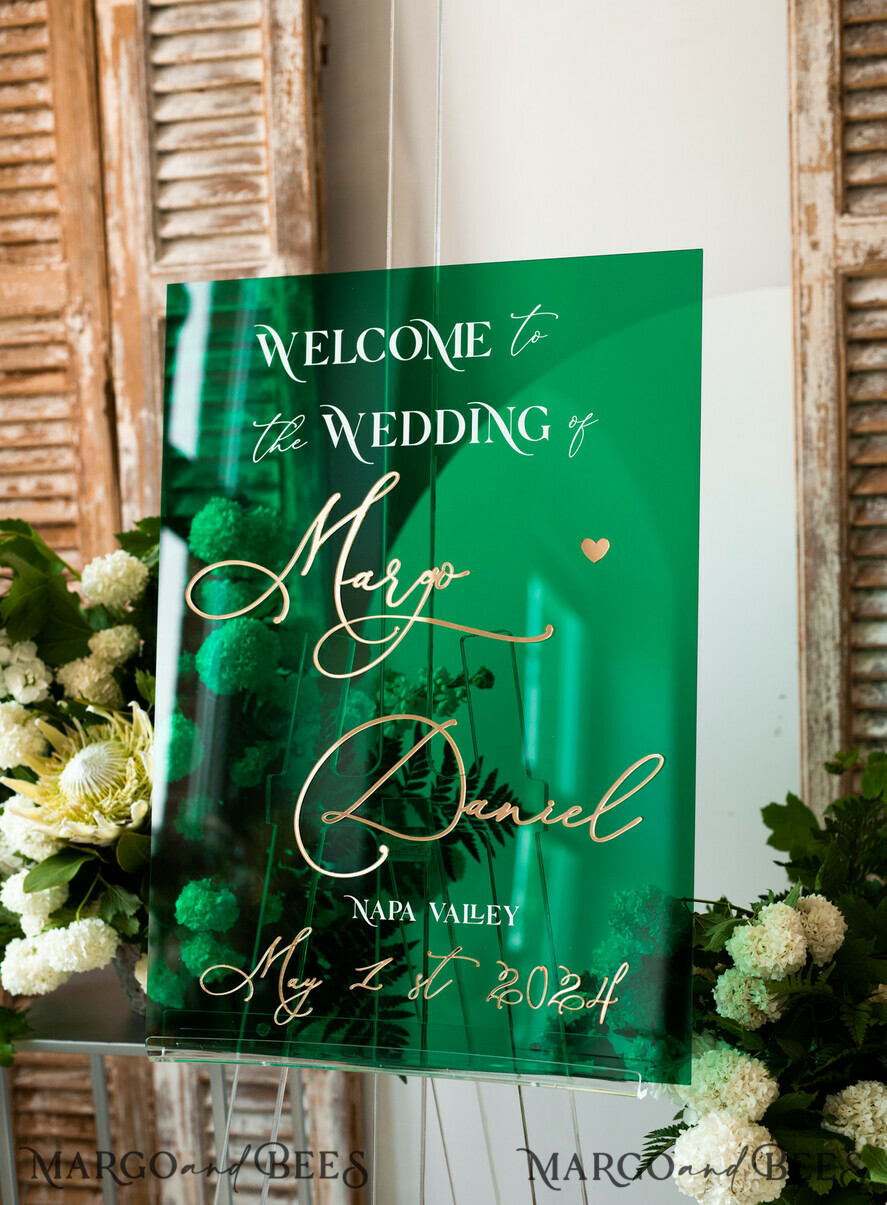 TISCHPLÄNE UND WILLKOMMENSCHILDER FÜR HOCHZEITEN Plexi Gold / Samt Luxus Grünes und Goldenes Hochzeits Willkommen-Schild, Smaragdgrünes Acryl Hochzeitsdekor, Personalisierte Hochzeitsschilder, Hochzeitsboard, Willkommen Hochzeitsboard
