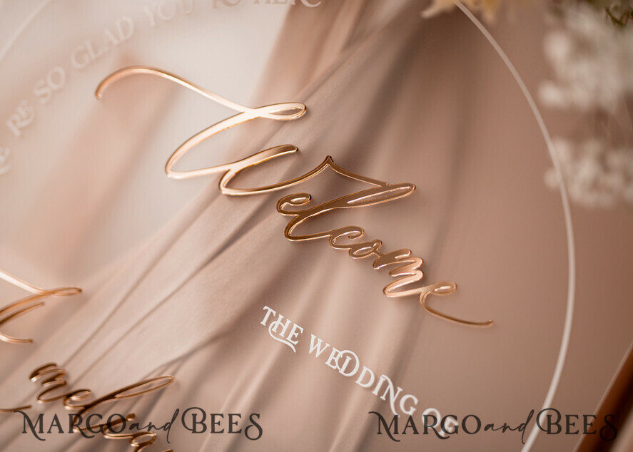 TISCHPLÄNE UND WILLKOMMENSCHILDER FÜR HOCHZEITEN Plexi Gold / Samt Bogen gefroren und goldene Acryl-Hochzeit Willkommen-Schild, Plexiglas goldene Hochzeitsdekoration, personalisiertes Hochzeitsschild, modernes Boho Empfangshochzeitsbrett