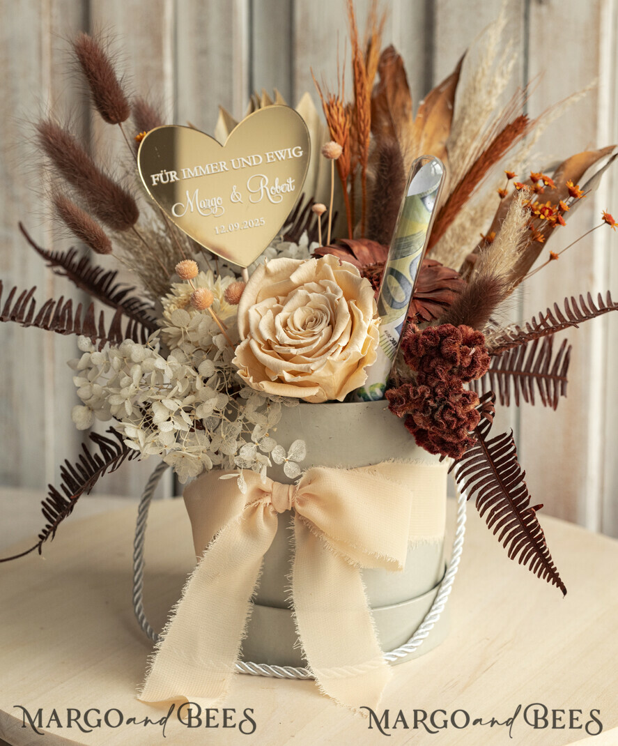 FRISCH VERHEIRATETES PAAR GESCHENKE Geldgeschenk zur Hochzeit Geschenkschachtel für Geld Geldgeschenk zur Hochzeit mit Strauß aus Trockenblumen personalisiert