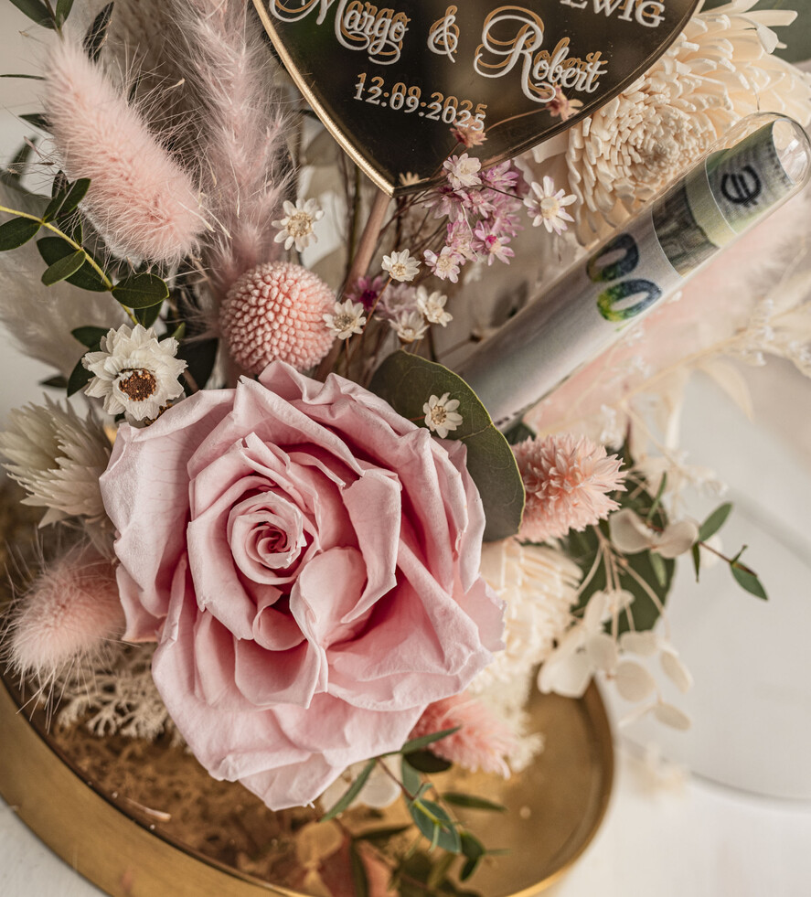 FRISCH VERHEIRATETES PAAR GESCHENKE Geldgeschenk zur Hochzeit Geschenkschachtel für Geld Geldgeschenk zur Hochzeit mit Strauß aus Trockenblumen personalisiert