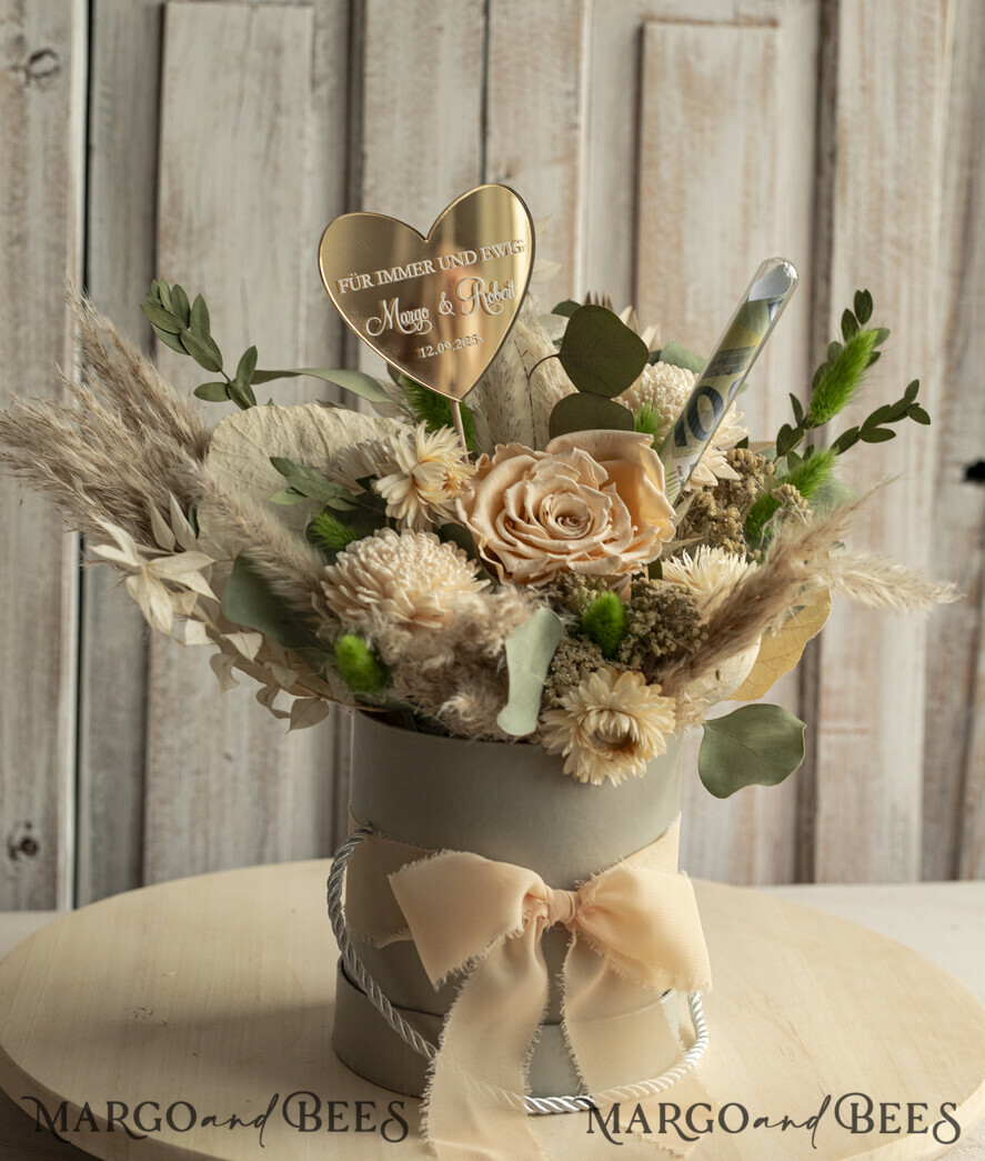 FRISCH VERHEIRATETES PAAR GESCHENKE Geldgeschenk zur Hochzeit Geschenkschachtel für Geld Geldgeschenk zur Hochzeit mit Strauß aus Trockenblumen personalisiert