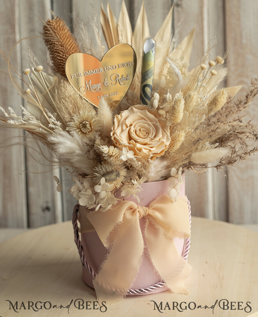 FRISCH VERHEIRATETES PAAR GESCHENKE Geldgeschenk zur Hochzeit Geschenkschachtel für Geld Geldgeschenk zur Hochzeit mit Strauß aus Trockenblumen personalisiert