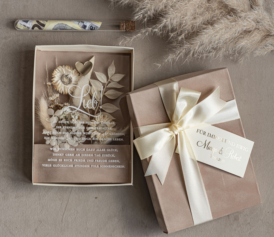 FRISCH VERHEIRATETES PAAR GESCHENKE Geldgeschenk zur Hochzeit Geschenkschachtel für Geld Geldgeschenk zur Hochzeit mit Strauß aus Trockenblumen personalisiert