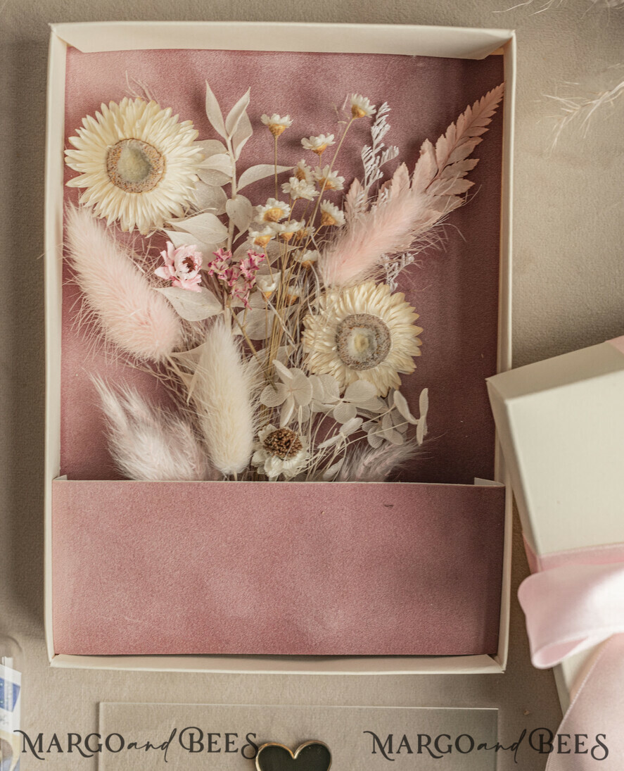 FRISCH VERHEIRATETES PAAR GESCHENKE Geldgeschenk zur Hochzeit Geschenkschachtel für Geld Geldgeschenk zur Hochzeit mit Strauß aus Trockenblumen personalisiert, Reagenzglas für Geld.