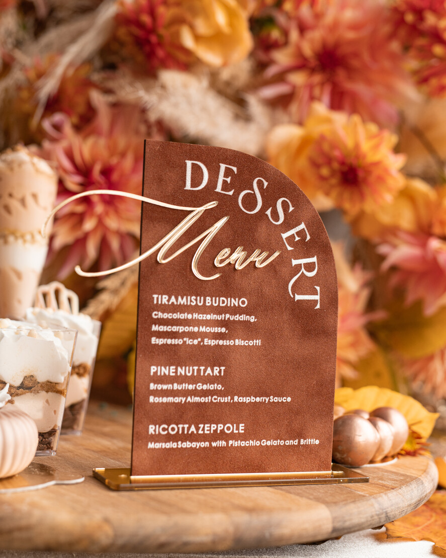 TISCHDEKORATIONSCHILDER   Samt Tischnummern und Dekoration Terrakotta Samt Bogen Dessertmenü, Rostgold Candy-Schild, Goldplexi Tischbogen Kuchenbar Menü, Luxuriöse Hochzeits-Tischdekoration, Hochzeitsbeschilderung Golden Burnt Orange