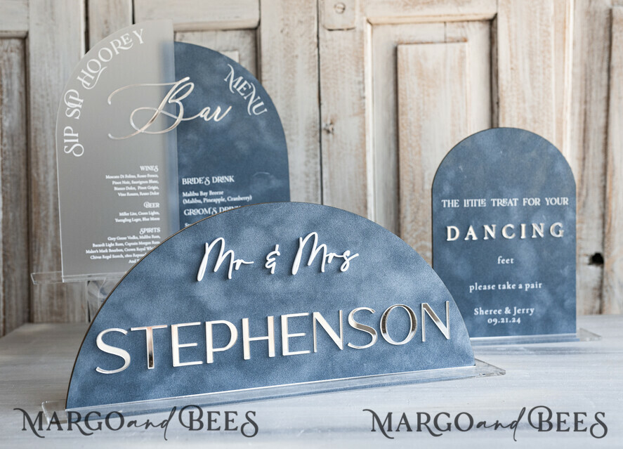 TISCHDEKORATIONSCHILDER   Samt Tischnummern und Dekoration staubige blaue Hochzeits-Tischschild-SET, Acrylbogen-Velvet-Bar-Menü-Schild, Getränkebar-Menü-Tischschild, goldenes Plexiglas-Tischschild, elegante luxuriöse Hochzeits-Tischdekoration, Boho Glam Hochzeitsbeschilderung silbernes Spiegel-Tischschild