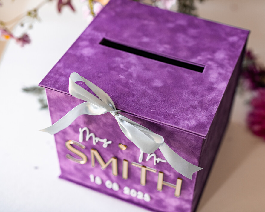 KARTONBOXEN  
 Samtkartenboxen Geschenkkartenbox & Karten mit besten Wünschen Set, Samt lila Hochzeitswunschbrunnen Geschenkkartenbox, personalisierte Hochzeitskartenbox, Luxus Kartenbox, Hochzeitskartenbox mit Deckel, Hochzeitsgeldbox, Hochzeitskartenbox.