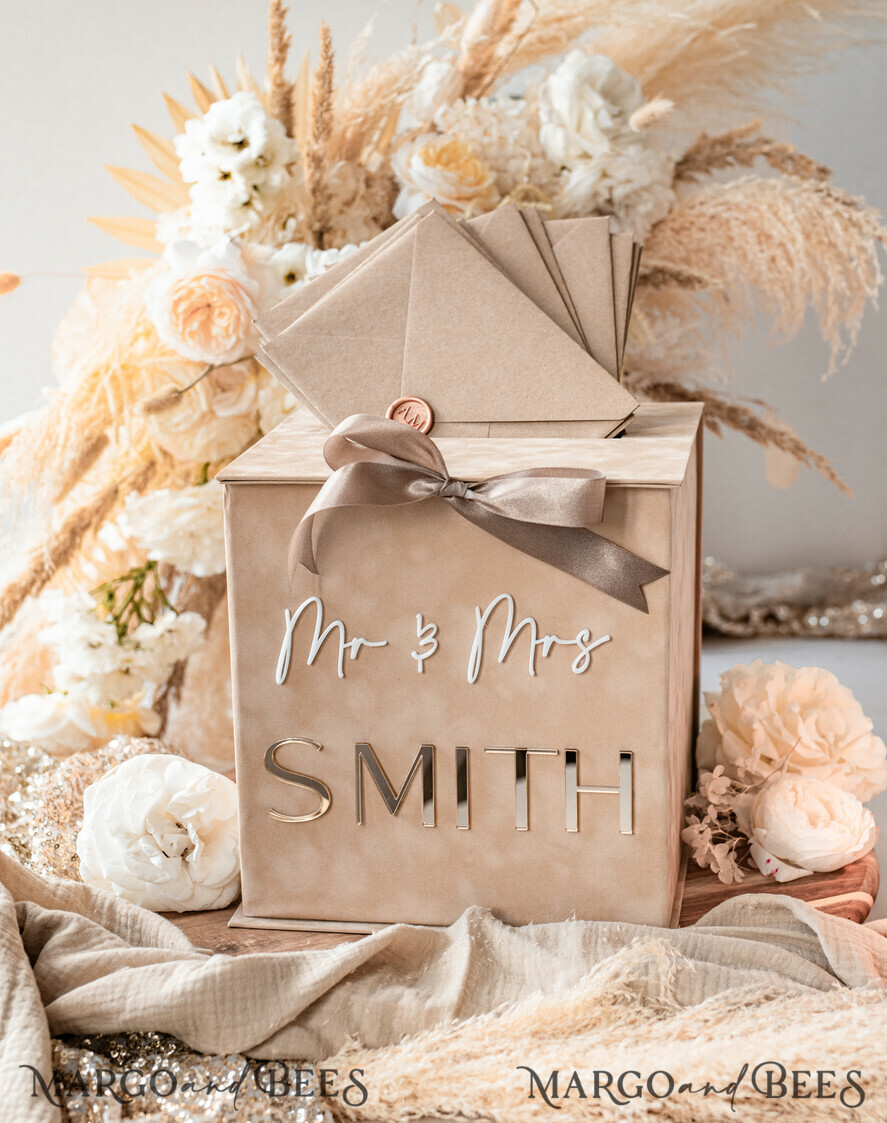 KARTONBOXEN  
 Samtkartenboxen Geschenkkartenbox, Hochzeitswunschbrunnen in samtigem Beige, personalisierte Hochzeitskartenbox, luxuriöse Kartenbox, Hochzeitskartenbox mit Deckel, Hochzeitsgeldbox, Hochzeitskartenbox.