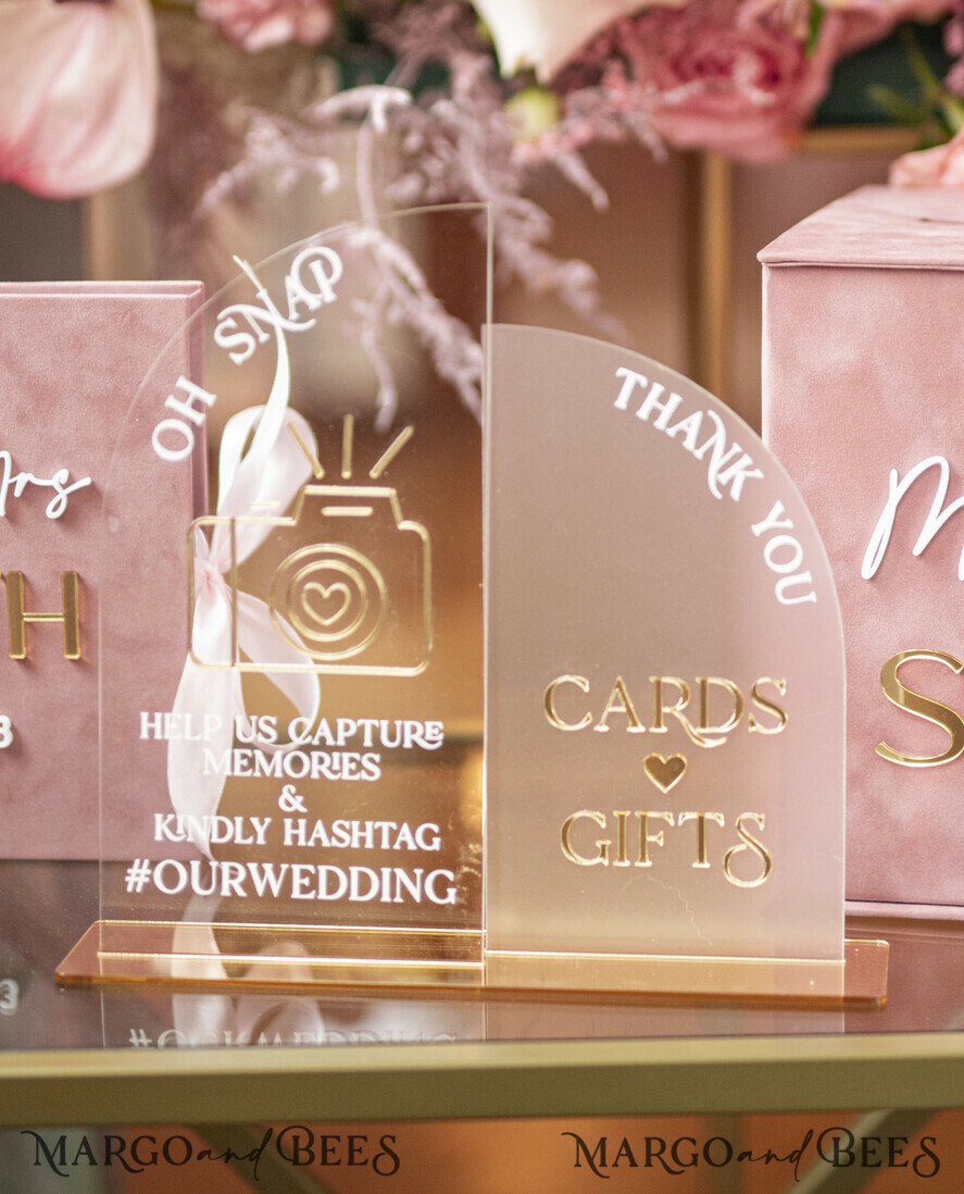 KARTONBOXEN  
 Samtkartenboxen Blush-Pink-Gold-Velvet-Set, Kartenbox mit Schloss & Polaroid-Gästebuch & Karten Geschenke-Schild und Instax-Anleitungsschild-Kombination sowie Stift-Set, Hochzeitskartenbox mit Deckel, Instant Instax-Gästebuch, Hochzeitsgeldbox, Sing-Gästebuch-Set.