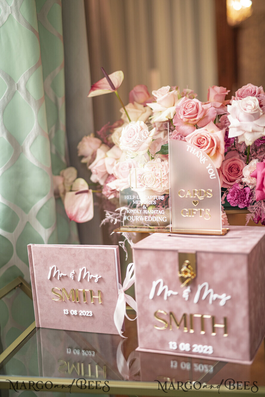 KARTONBOXEN  
 Samtkartenboxen Blush-Pink-Gold-Velvet-Set, Kartenbox mit Schloss & Polaroid-Gästebuch & Karten Geschenke-Schild und Instax-Anleitungsschild-Kombination sowie Stift-Set, Hochzeitskartenbox mit Deckel, Instant Instax-Gästebuch, Hochzeitsgeldbox, Sing-Gästebuch-Set.