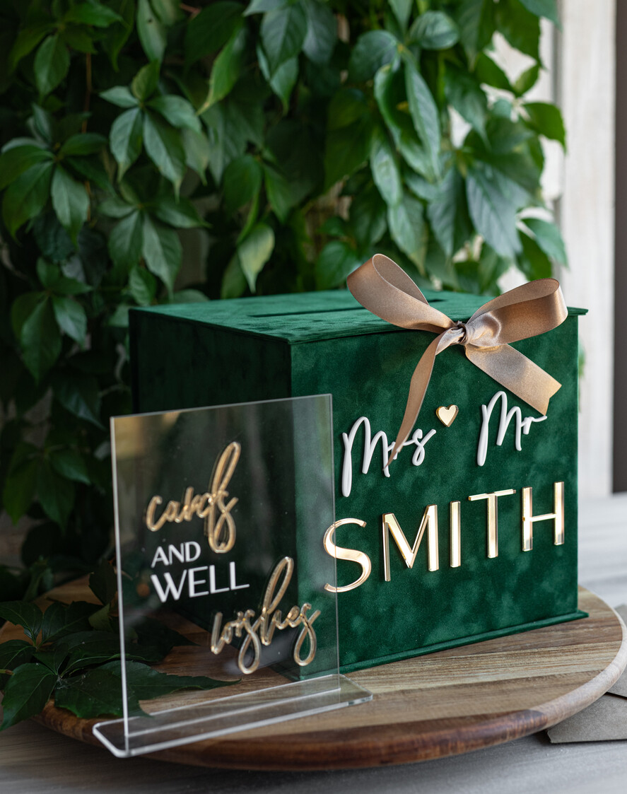 KARTONBOXEN  
 Samtkartenboxen Geschenkkartenbox & Schilderset, Samtgrüne Hochzeitswunschbrunnen-Geschenkkartenbox, personalisierte Hochzeitskartenbox, luxuriöse Kartenbox mit Grünpflanzen, Hochzeitskartenbox mit Deckel, smaragdgrüne Hochzeitsgeldbox, Gartenhochzeitskartenbox.