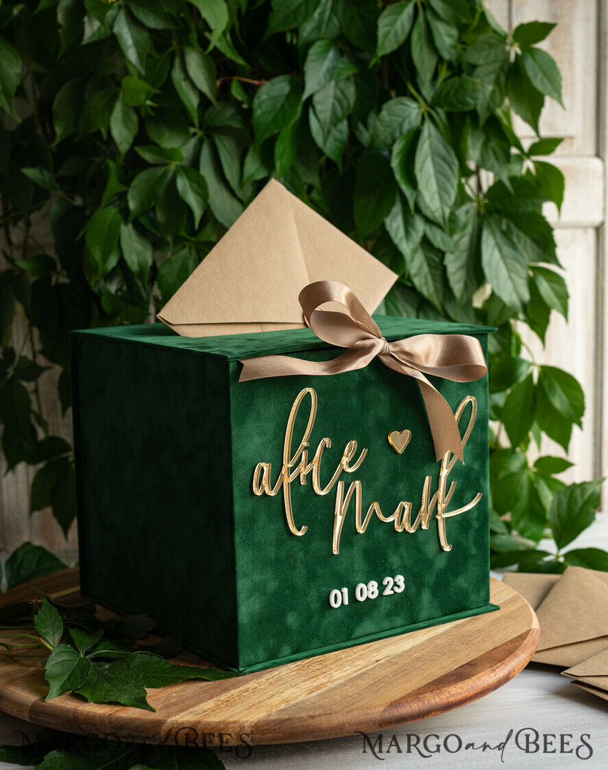 KARTONBOXEN  
 Samtkartenboxen Geschenkkartenbox & Schildset, Samtgrüne Hochzeitswunschbrunnen-Geschenkkartenbox, personalisierte Hochzeitskartenbox, luxuriöse Kartenbox mit Grünpflanzen, Hochzeitskartenbox mit Deckel, smaragdgrüne Hochzeitsgeldbox, Gartenhochzeitskartenbox.