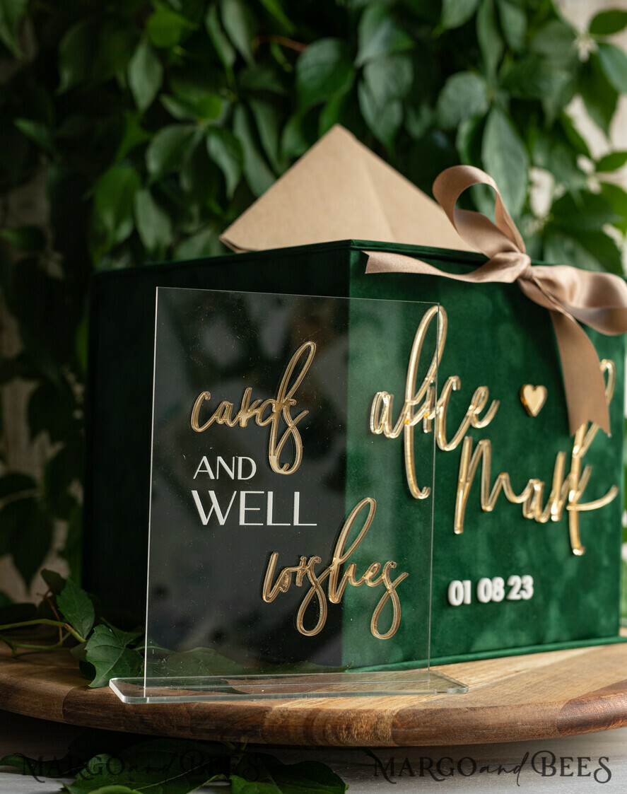 KARTONBOXEN  
 Samtkartenboxen Geschenkkartenbox & Schildset, Samtgrüne Hochzeitswunschbrunnen-Geschenkkartenbox, personalisierte Hochzeitskartenbox, luxuriöse Kartenbox mit Grünpflanzen, Hochzeitskartenbox mit Deckel, smaragdgrüne Hochzeitsgeldbox, Gartenhochzeitskartenbox.
