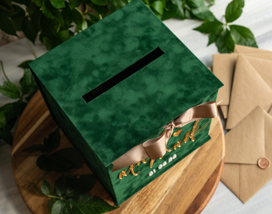KARTONBOXEN  
 Samtkartenboxen Geschenkgutscheinbox, Samtgrüne Hochzeitswunschbrunnen-Geldgeschenkkartenbox, Personalisierte Hochzeitskartenbox, Luxuriöse Grünpflanzenkartenbox, Hochzeitskartenbox in Grün und Gold mit Deckel, Hochzeitsgeldbox, Smaragdgrüne Hochzeitskartenbox