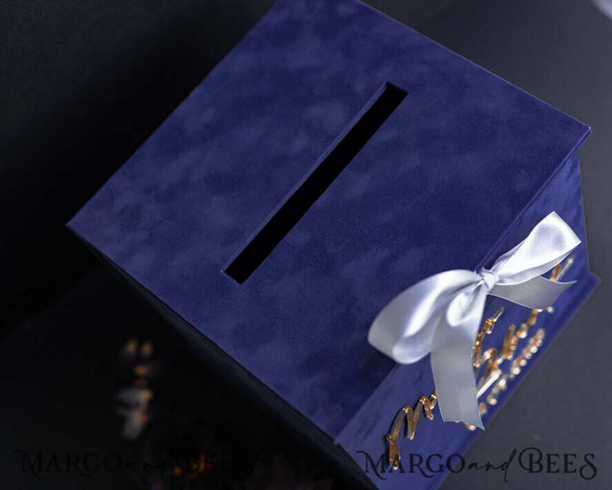 KARTONBOXEN  
 Samtkartenboxen Geschenkkartenbox & Bogen-Schild-Set, Samt Navy Hochzeitswunschbrunnen Geldgeschenkkartenbox, Personalisierte Hochzeitskartenbox, Luxus Kartenbox, Hochzeitskartenbox mit Deckel, Hochzeitsgeldbox, Hochzeitskartenbox.
