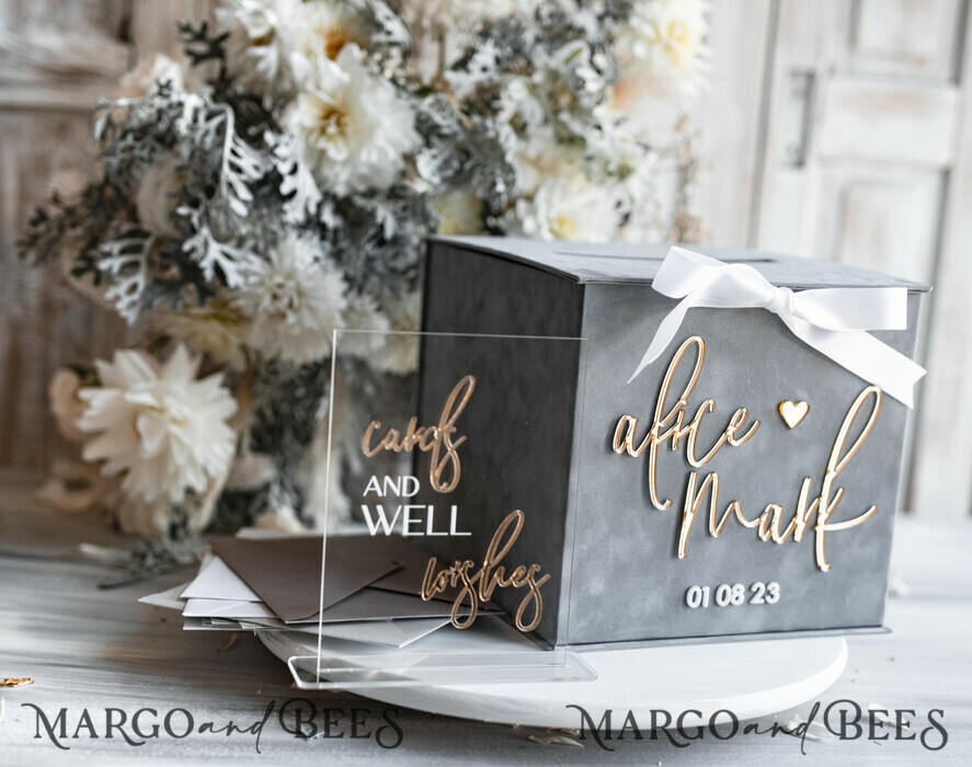KARTONBOXEN  
 Samtkartenboxen Geschenkkartenbox & Schild Set, Samtgraue Hochzeitswunschbrunnen-Geschenkkartenbox, Personalisierte Hochzeitskartenbox, Graue Luxus-Kartenbox, Hochzeitskartenbox mit Deckel, Graue Hochzeitsgeldbox, Hochzeitskartenbox