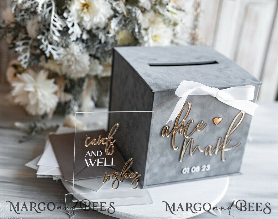 KARTONBOXEN  
 Samtkartenboxen Geschenkkartenbox & Schild Set, Samtgraue Hochzeitswunschbrunnen-Geschenkkartenbox, Personalisierte Hochzeitskartenbox, Graue Luxus-Kartenbox, Hochzeitskartenbox mit Deckel, Graue Hochzeitsgeldbox, Hochzeitskartenbox