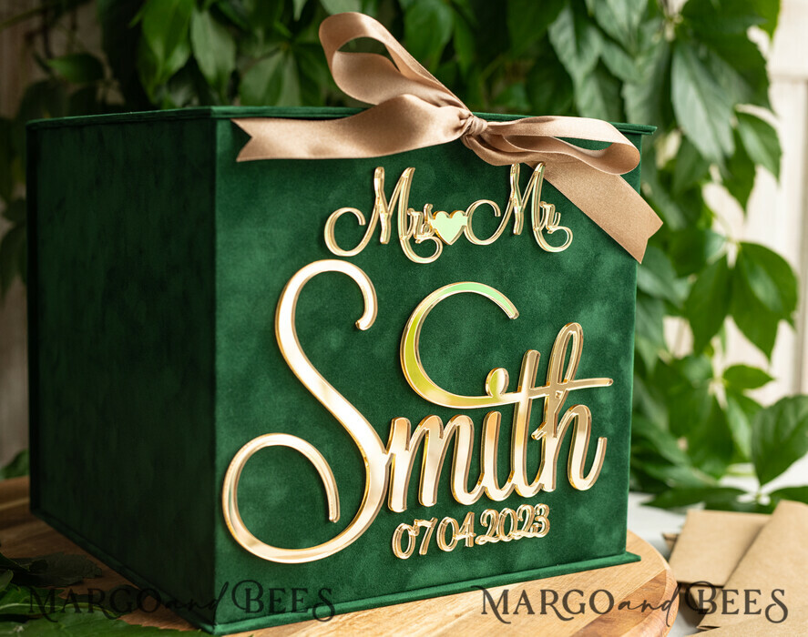 KARTONBOXEN  
 Samtkartenboxen Geschenkkartenbox, Samtgrüne Hochzeitswunschbox für Geldgeschenke, personalisierte Hochzeitskartenbox, luxuriöse Grünpflanzenkartenbox, Hochzeitskartenbox in Grün und Gold mit Deckel, Hochzeitsgeldbox, smaragdgrüne Hochzeitskartenbox.
