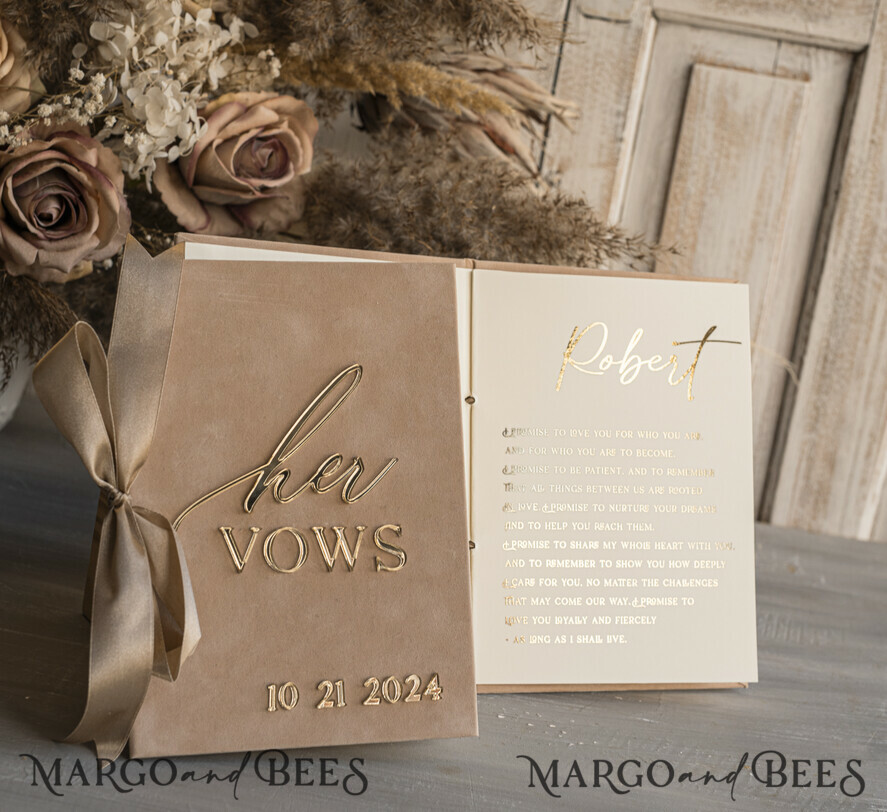 KARTONBOXEN  
 Samtkartenboxen Beige Gold Samt Set Kartenbox mit Schloss & Polaroid Gästebuch & Karten Geschenke Schild Instax Anleitungsschild Kombi und Stifte Set, Herbst Hochzeitskartenbox mit Deckel Sofort Instax Gästebuch Hochzeitsgeldbox Sing Gästebuch Set