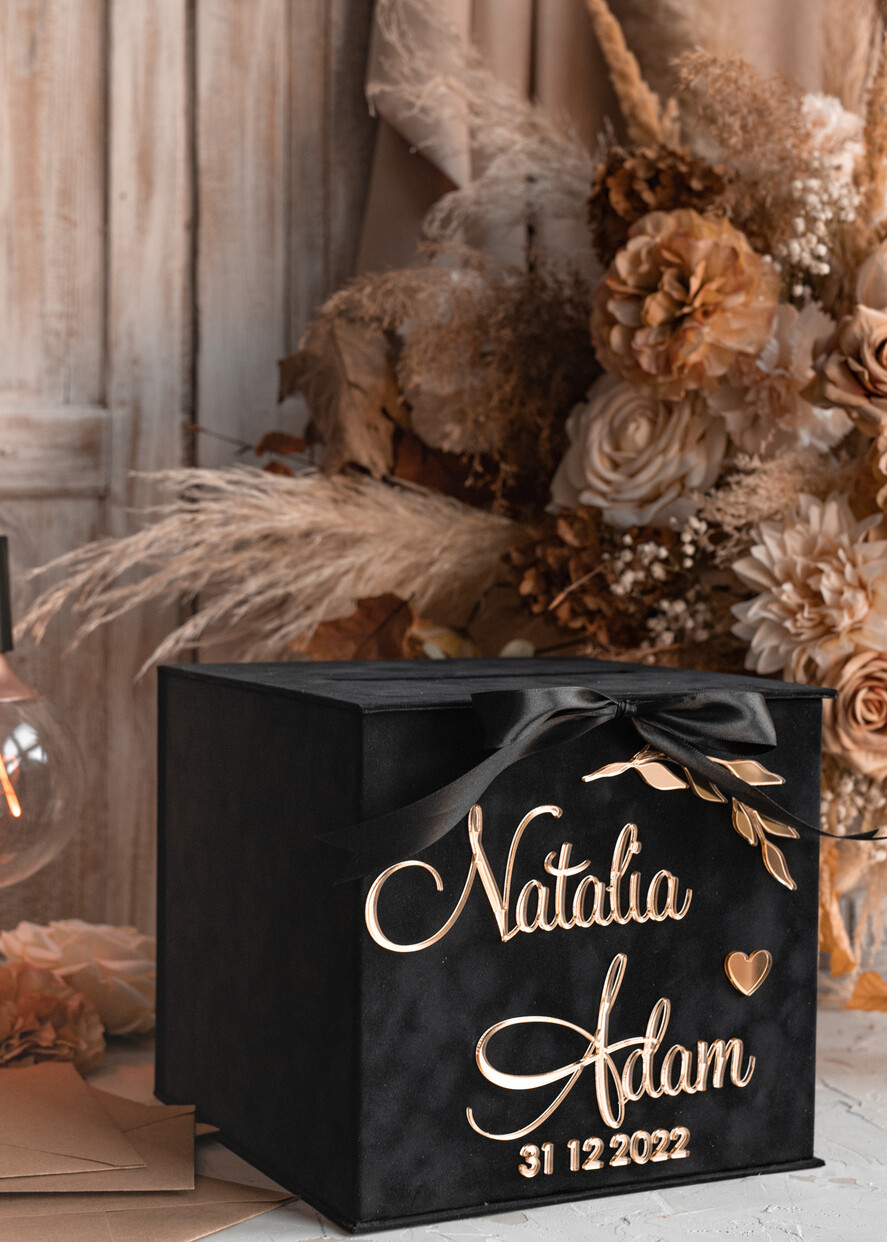 KARTONBOXEN  
 Samtkartenboxen Schwarze Gold Geschenkkartenbox, Samt Neujahrs Hochzeitswunschbrunnen Geldgeschenkkartenbox, Halloween personalisierte Hochzeitskartenbox, schwarze Gold Luxus Kartenbox, elegante Hochzeitskartenbox mit Deckel.