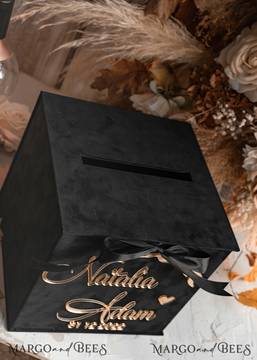 KARTONBOXEN  
 Samtkartenboxen Schwarze Gold Geschenkkartenbox, Samt Neujahrs Hochzeitswunschbrunnen Geldgeschenkkartenbox, Halloween personalisierte Hochzeitskartenbox, schwarze Gold Luxus Kartenbox, elegante Hochzeitskartenbox mit Deckel.