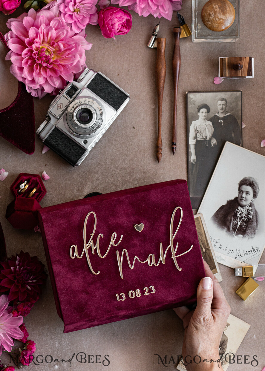 FOTOALBUM/ FOTOBOX Velvet Foto Box Fotografen Box Erinnerungsbundle Burgunder Samt Fotokästen Set aus 2, große kastanienbraune Fotografenbox, reguläre Marsala Gold Hochzeitsgedächtnisbox, goldener Spiegel personalisierte Andenkenbox, Fotografengeschenke für Kunden, Hochzeitsbilderverpackung, personalisierte Fotografie Kupferbox.