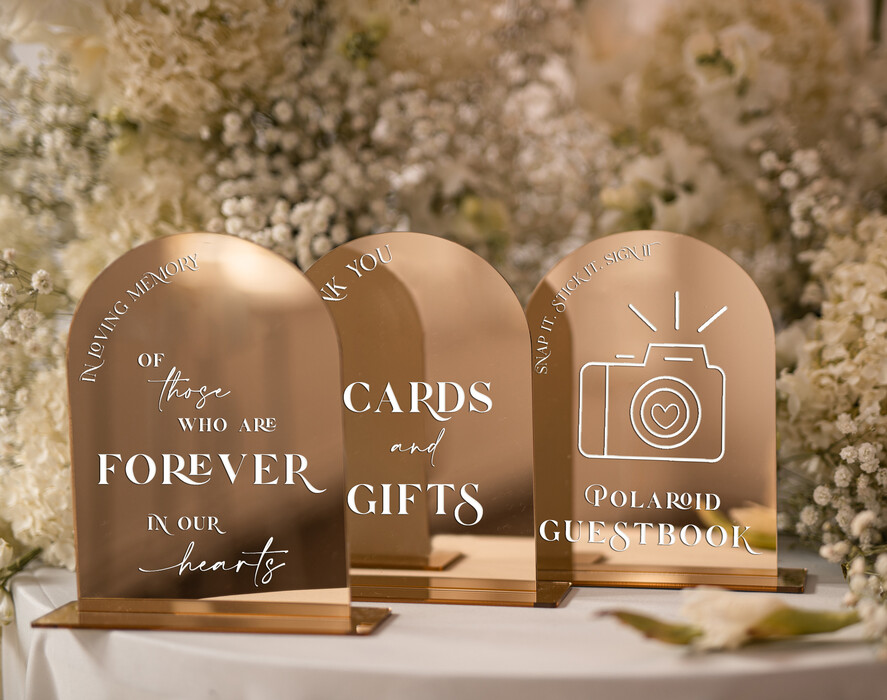 TISCHDEKORATIONSCHILDER   Gästebuch & Karten Geschenke Schilder Set von 3 Hochzeits-Schildern Polaroid Gästebuch-Schild - Gedenkenschild - Karten & Geschenke-Schild, Bundle Goldspiegel-Bogen Karten Geschenke-Schild, goldenes Plexi-Schild Gedenkenschild unser Gästebuch im Großformat