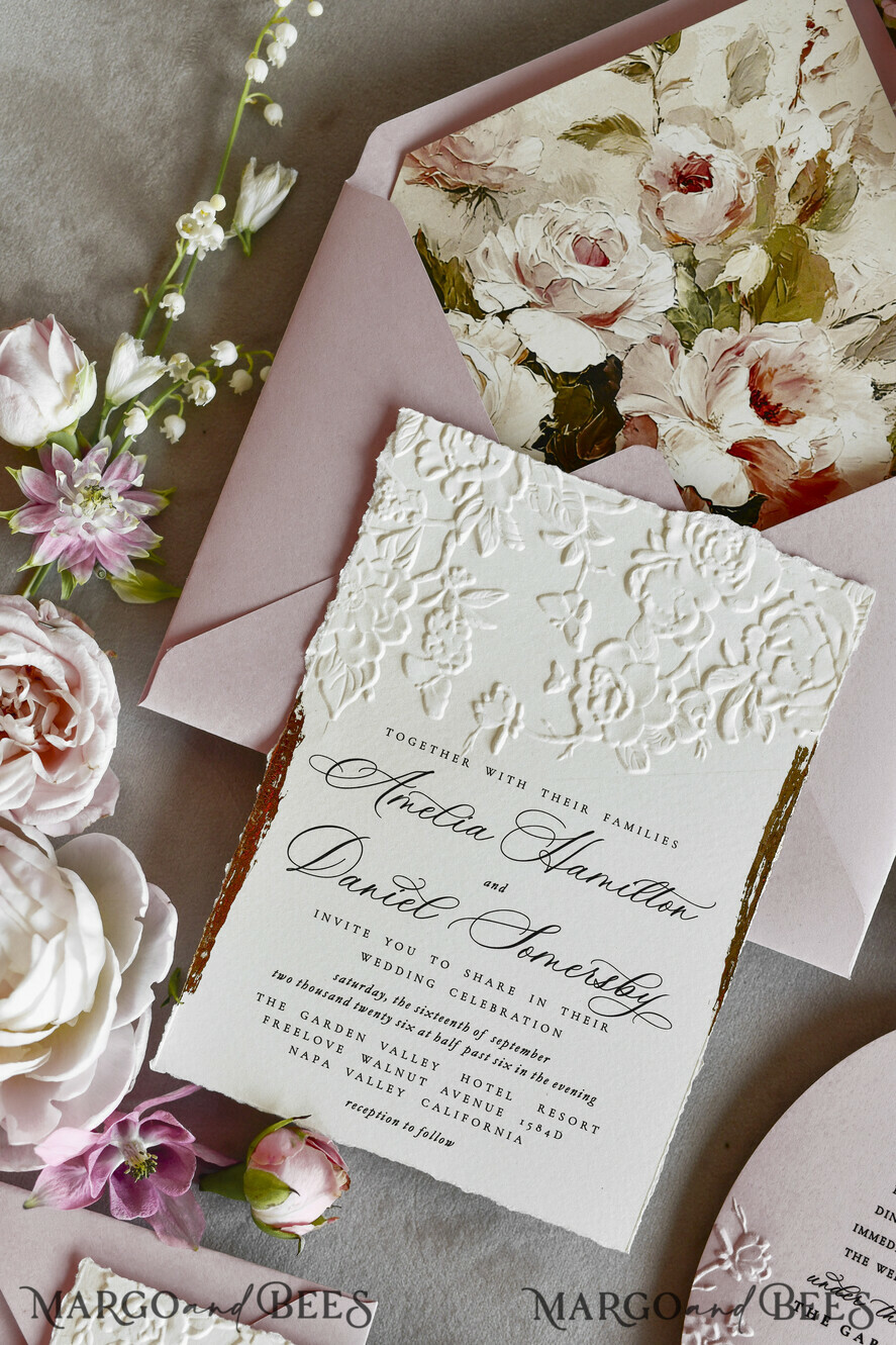 HOCHZEITS EINLADUNGEN geprägte Einladungen Rosa Blumenhochzeitskarten – Kunstvolle Einladungen mit geprägten Details, Blumenumschlag-Innenfutter
