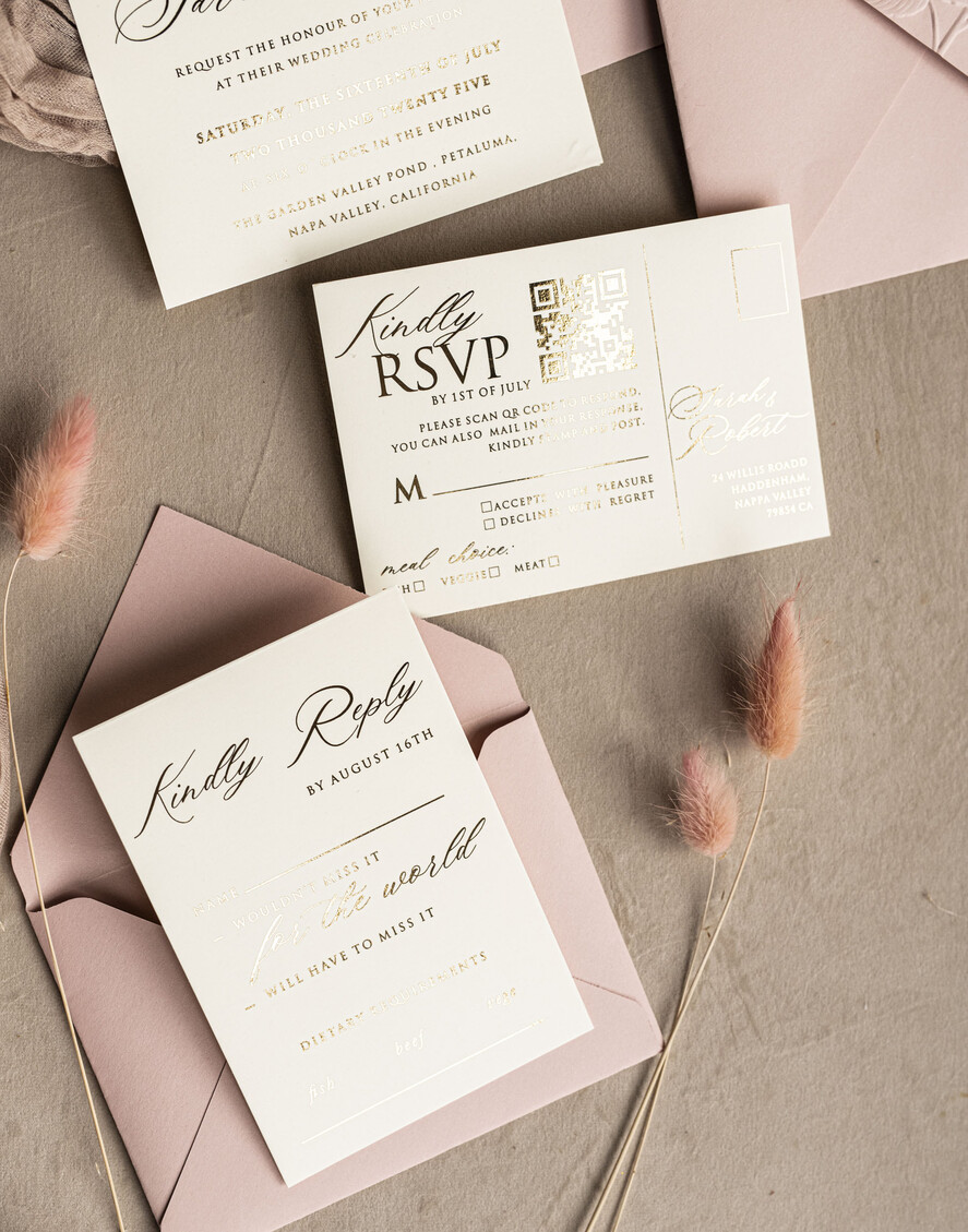 HOCHZEITS EINLADUNGEN geprägte Einladungen Feine Kunst Prägung Blinde Blush Pink Gold Hochzeitseinladung, Goldene geprägte Rosen Blumen Hochzeitseinladung, Boho Ecru geprägte Einladungssuite, Goldfolien Hochzeitseinladungssuite, Hochzeitseinladungen gold.