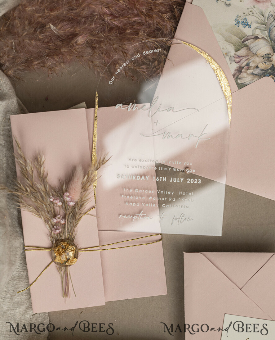 HOCHZEITS EINLADUNGEN Plexiglas Acrylspiegel Blush Pink Klare Bogen Hochzeitskarten, Elegante Gartenhochzeitseinladungen, Nude Acryl transparente Hochzeitseinladungen, Bogen Plexi Hochzeitseinladung Set